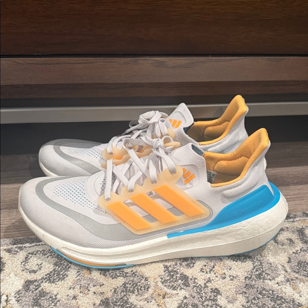 Adidas Ultraboost Light Running Shoes Legend Gray Orange Men's Size 10 IE1758